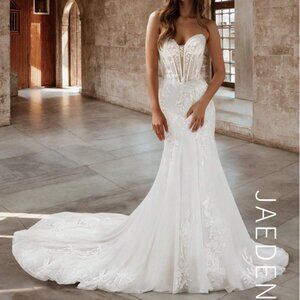 New JAEDEN Ethereal Sweetheart A-Line Wedding Dress With Lace Appliqués Size M